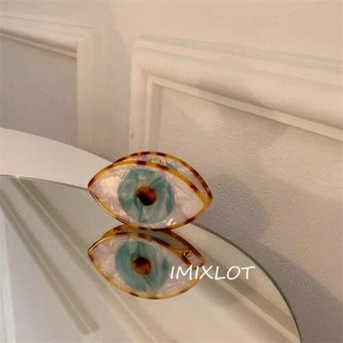 2021 New Korea Eye Hair Claws for Girls Back of Head Acetic Acid Shark Clip Niche Hair Accessories Trend Headwear for Women