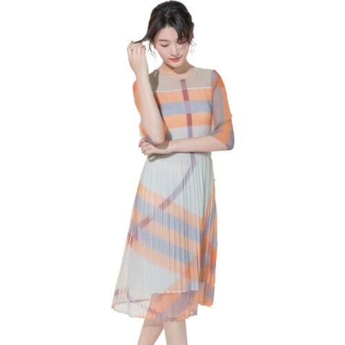 HOT SELLING Miyake half sleeve o-neck fold Mesh print Pleated dress IN STOCK