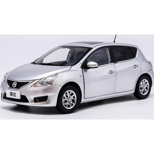 Diecast Alloy 1:18 Scale Nissan TIIDA Car Model Metal Die-Cast & Toy Alloy Vehicle for Adult Children Collection Gift Souvenir