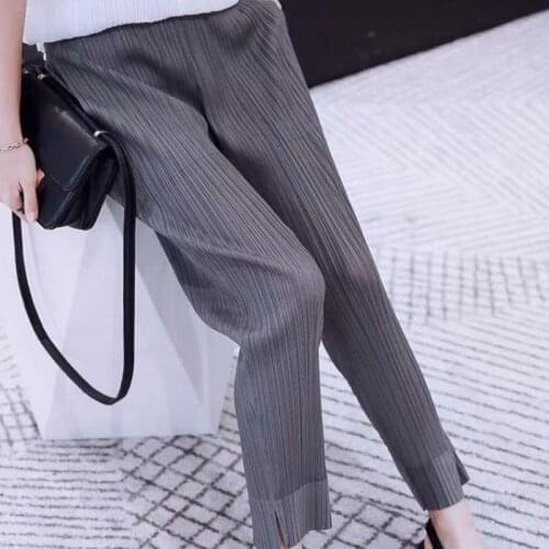 2020 New Summer Women Casual Elastic High Waist Pleated Pants Female Elegant Solid Ankle-Length Plus Size 4XL Harem Pants T206