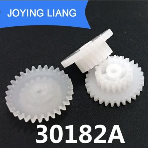 30182A 0.5M Plastic POM Gear Diameter 16mm 30 Teeth 18 Teeth Double Layer Gear 1.95MM Shaft Hole DIY Toy Parts Accessories