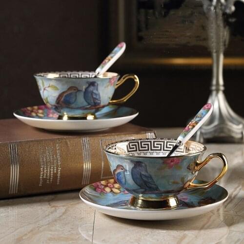 European-style Bone China Coffee Cup Ceramic Cup Set with Tracing Gold Household Coffee Cup and Saucer Set Afternoon Tea Cup