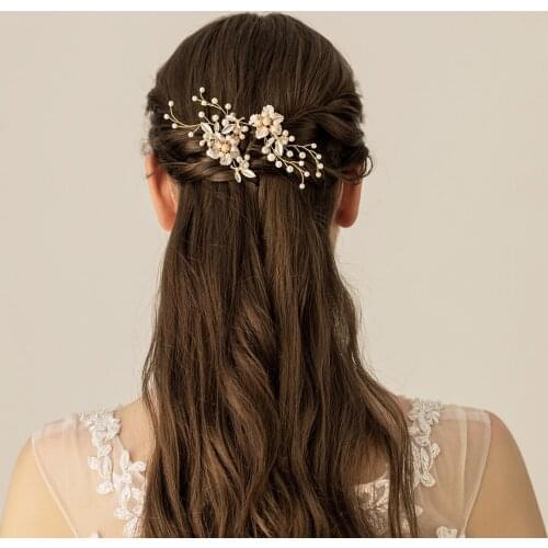 Elegant Bridal Headdress Golden Alloy Flower Pearl Handmade Hairnip 2pcs for Wedding Perform Studio Photo Daily Life O556