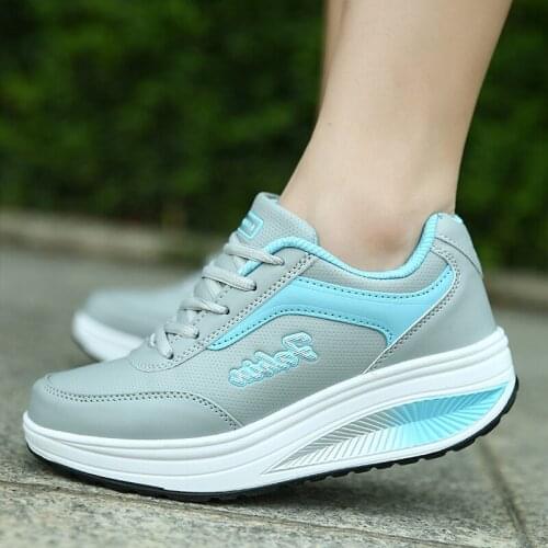 Womens Sneakers Versatile Breathable Women Vulcanized Shoes Casual Walking Sneakers Women Chunky Sneakers Shoes For Woman 2021