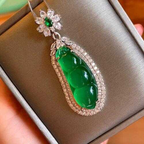 QTT Charm Chain Necklace Emerald Green Cubic Zirconia Popular Jewelry 925 Sterling Silver Pendant Necklace for Women Gift