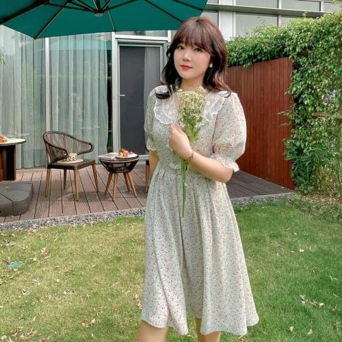 Doves Show Summer Dresses With Buttons