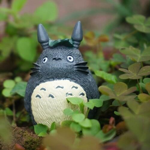 Fairy Miniature , Leaf on Gray Totoro , Miyazaki Ghibli Studio My Neighbour Totoro Figures Cartoon Resin Toys