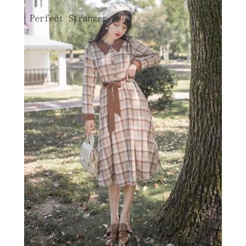 2021 Autumn Winter New Arrival High Quality Retro Hot Sale Plaid Peter Pan Collar Long Sleeve Woman Long Dress