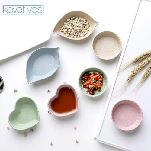 4 Pcs/lot Heart Flower Shape Wheat Straw Bowl Vinegar Seasoning Solid Soybean Dish Sauce Salt Snack Bowl Mini Dinner Plates