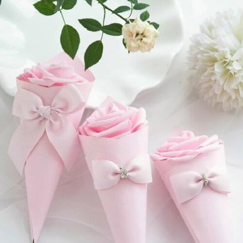 20pcs Paper Cones Wedding Favors Flower Bow Candy Box Ice Cream Wedding Table Decoration DIY Party Gift Boxes Bomboniera