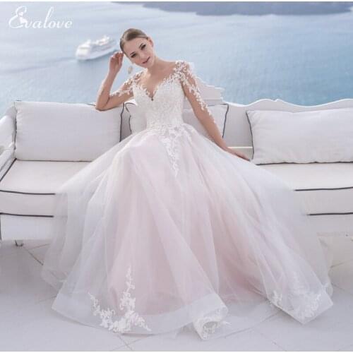 EVALOVE New Elegant Scoop Neck Button Brush Train A-Line Wedding Dresses 2021 Gorgeous Appliques 3/4 Sleeve Vintage Bridal Gown