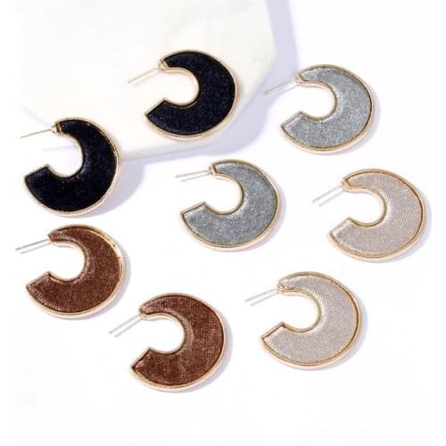 European And American New Style Earrings Creative Personality Open C Earrings Retro Simple Exaggerated Earrings