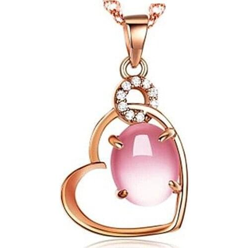 China Natural Jade Pink Hand Carved Love Pendant Fashion Boutique Jewelry Pink Agate Necklace Popular Gift