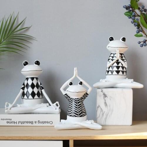 Nordic trinkets creative Yoga frog animal decorations home living room wine cabinet crafts gift furnishings home decoration