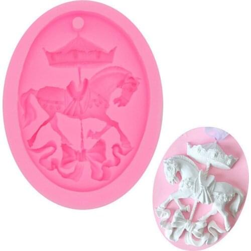 Lovely carousel Cakes Molds Silicone Mold Fondant Cake Chocolate Soap Candy Biscuit Sugar Mold Baking Kitchen Accessories DIY