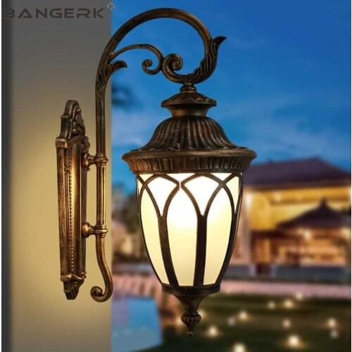 Vintage Outdoor Wall Lamp Europe LED Porch Lights Waterproof Rust Aluminum Lighting Sconce Wall lamps Garden Balcony Fixtures