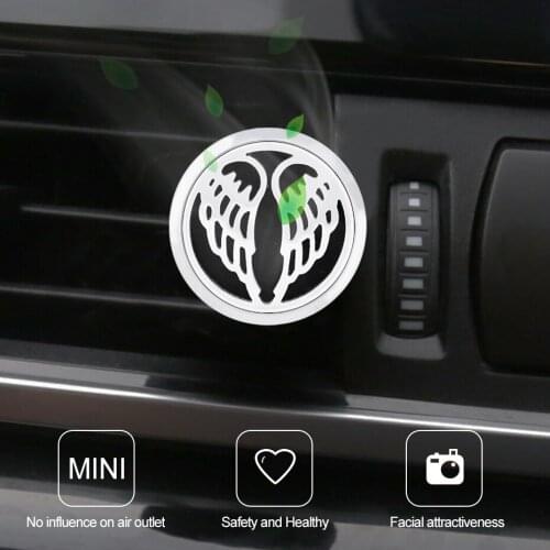 Car Air Freshener Essential Oil Auto Diffuser Vent Clip 30mm Gold Black Aromatherapy Perfume Diffuser Locket With10pcs Pads Gift