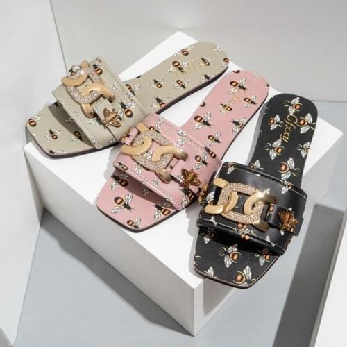 Ladies Slippers Square Toe Rhinestone Flat Bottom Slides Metal Square Button Cartoon Bees Print Casual Beach Shoes Slippers