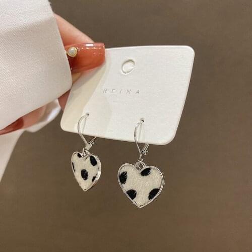 Hot Sale Women Cute Drop Earrings Small Leopard Cow Heart-Shaped Earrings Silver Plated Fur Earrings