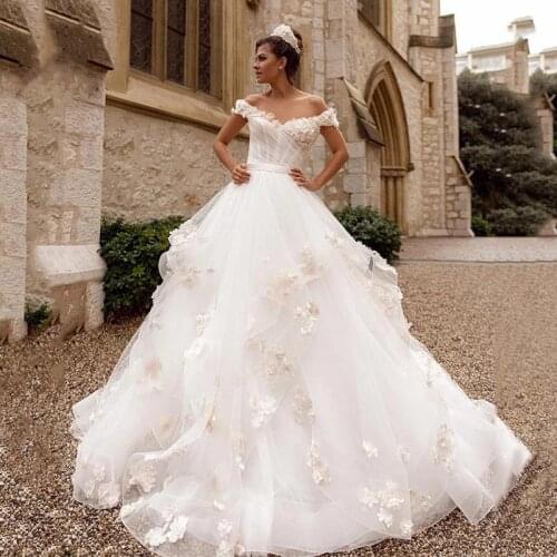 2021 Boho Wedding Dresses Lace Flowers Off Shoulder Bridal Gowns Ball Gown Lace-up Back Wedding Dress Plus Size