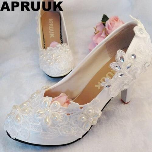 Lace wedding shoes women female womans handmade sweet lace flower wedding pumps shoes brides pearl crystal lace shoes