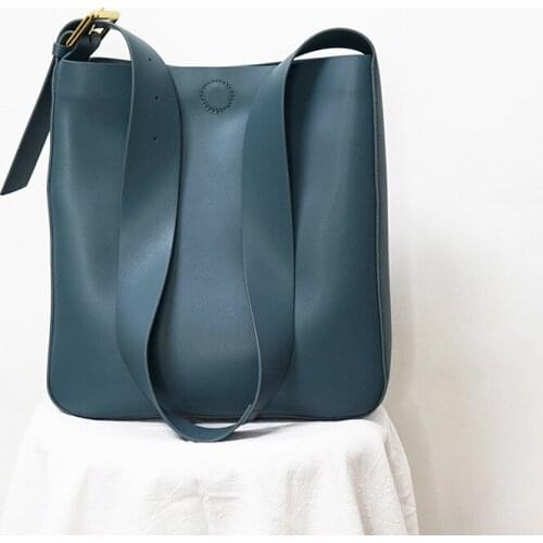 2021 Solid Color Fashion Cowhide Leather Shoulder Bag for Women Casual Ladies Crossboday Bags Designer Famous Brand Women Totes
