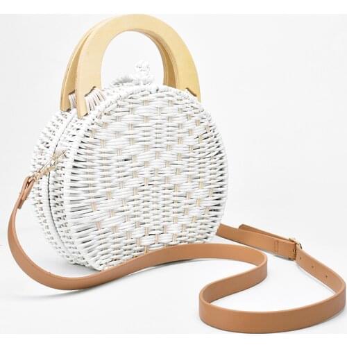 2019 Woman fashion Wooden Handle Rattan Knit Bag Camel white New Straw Bag Shoulder Messenger bag