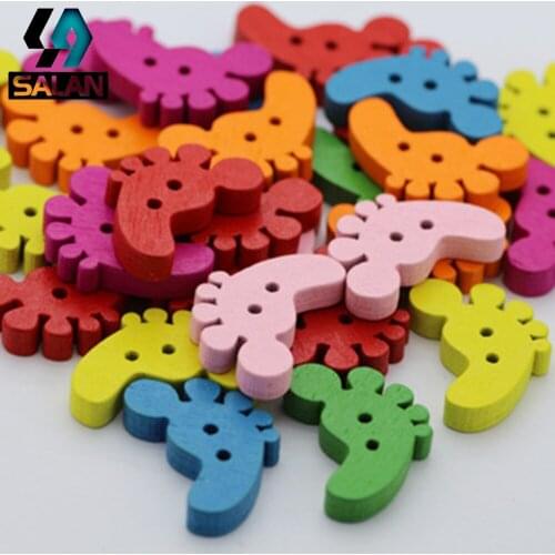 Factory direct cartoon deduction button wholesale color cartoon deduction deduction children DIY handmade wooden deduction cloth