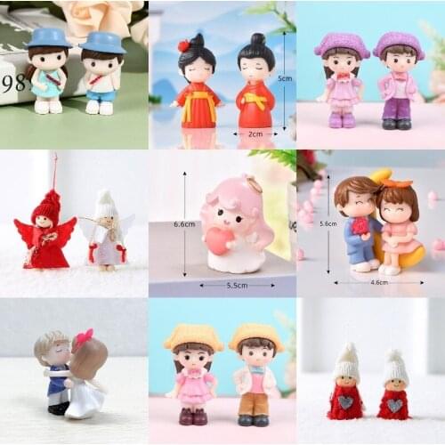 1Pair Micro-Landscape Romantic Couple Figurine Clown Hat Couple Dollhouse Decor Lovers Doll Miniature Fairy Tale Garden