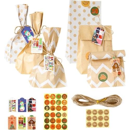 24Pcs/lot Merry Christmas Candy Bag Gift Bags Christmas 24 Pieces Kraft Paper Bags With 24 Christmas Stickers Christmas Gift Bag