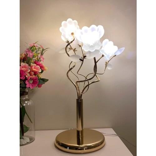 Zq European Luxury Crystal Lamp Creative Living Room Modern Minimalist Bedroom Led Table Lamp