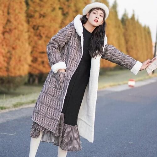 Autumn winter Women Coat Vintage Imitation rabbit fur lining Loose Hooded Plaid Woolen coat Baggy overcoat warm female coat