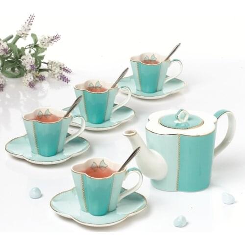 Europe High-end Royal Palace Bone Porcelain Coffee Cup Set British afternoon tea sets cups and saucers home wedding Drinking