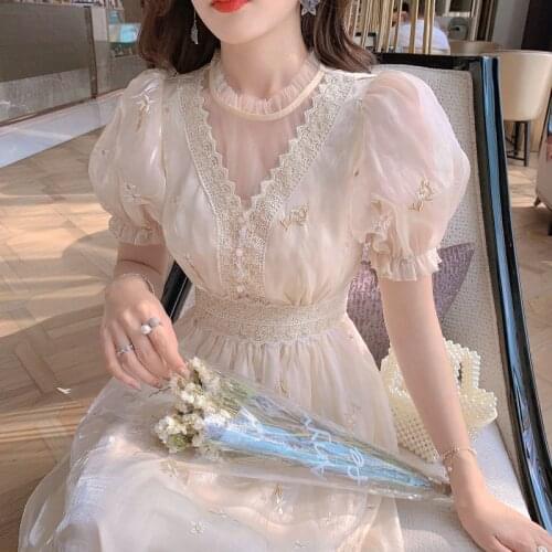 Vintage Summer Elegant Dresses Women French Retro Lace V-neck Princess Fairy Dress Casual Puff Sleeve Party Dress 2021