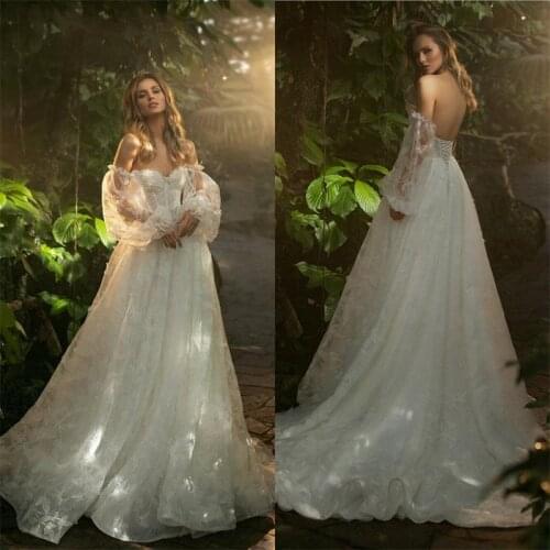 Boho A Line Wedding Dresses Sexy Sweetheart Long Sleeves Backless 3D- Floral Appliqued Lace Sequins Bridal Dress Sweep Train Bri
