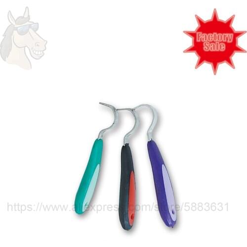 65 1023 Deluxe soft grip hoof pick with iron hook TPE grip hoof cleaning 16.5*4cm horse grooming hoof care factory direct sale