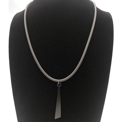 YD&YDBZ Pearl Bead Pendant Charms Necklace For Women Luxurious Black Rubber Rope Short Necklaces Night Party Bar Decoration Gift