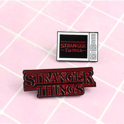 Stranger Things Vintage TV Metal Enamel Brooch Creative Unique Stranger Things Banner Badge Pin Trendy Costume Jewelry Gifts