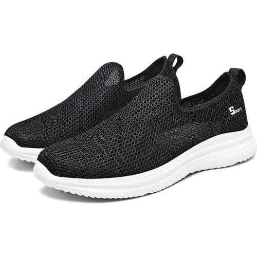 New Mesh Mens Vulcanize Shoes In 2021 Summer Autumn Breathable Flat Light Slip-on Shallow Shoes Anti-Odor Fashionable for Sport