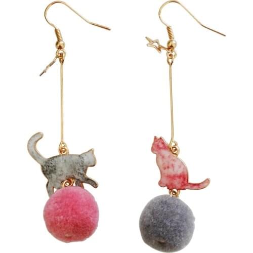 Simple Little Cute Cat Long Dangle Earrings Pompon Furball Drop Earrings Hollow Star earrings for Women Jewelry Girl Party Gift