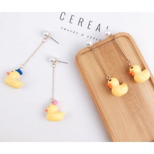 New Arrival Womens Fashion Animal Studs Earrings Cute Small Yellow Duck Shaped Earring Imitation Pearl Creative Jewelry Crafts