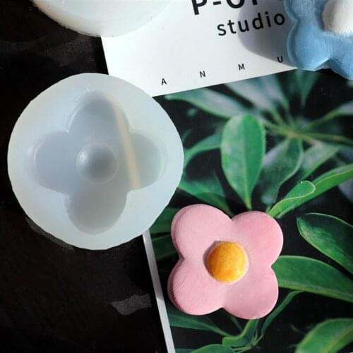 2pcs Ziya small fresh flowers mould car perfume car air conditioner air outlet perfume clip creative diffuser car aromatherapy