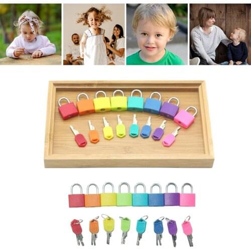 8pcs Montessori Early Learning Preschool Educationl Lock,Matching Games Lock Set,Fine Motor Skill Toy Gift,Montessori Lock Key
