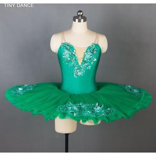 New Arrival Green Professional Ballet Dance Costume 7 Layers Stiff Tulle Pancake Tutu Dress Soft Tulle Arm Bands Included BLL055
