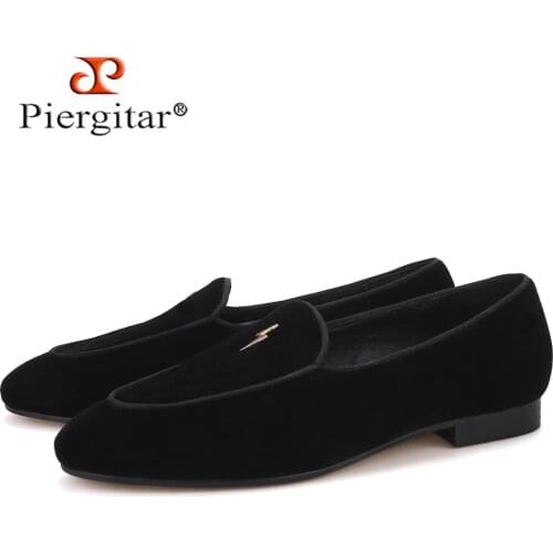 Piergitar new black color men velvet loafers with lightning metal buckle handcrafted men smoking slippers for party and wedding