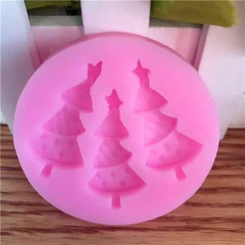 DIY Cake Decorating Three Christmas Trees Shaped Fondant Sugar Art Tools DIY Cake Decorating Tools 3D Silicone Molded D076