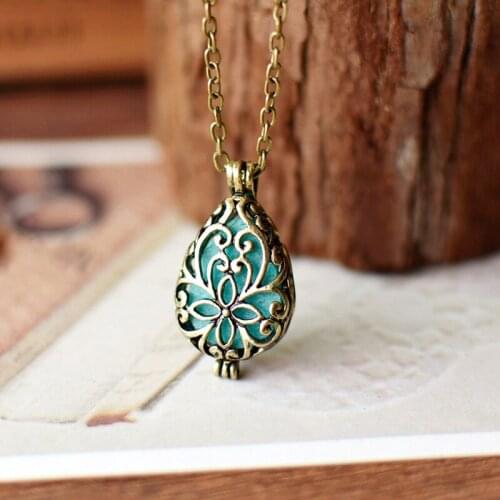 Vintage Hollow Carving Flower Necklaces & Pendants For Women Essential Oil Aromatherapy Retro Jewelry