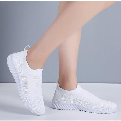 2019 New Blancos Design Running Shoes for Women Slip on Comfortable Mesh Sport Shoes Outdoor Walking Jogging Socks Sneakers
