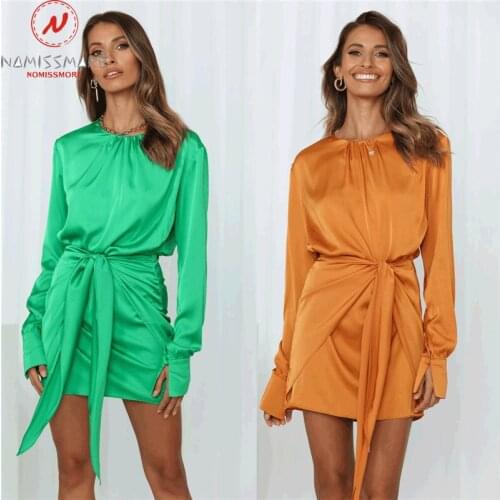 Fashion Women Solid Color Pencil Dress Shrinkage Design Bow Button Decor O-Neck Long Sleeve Mid Waist Slim Mini Dress