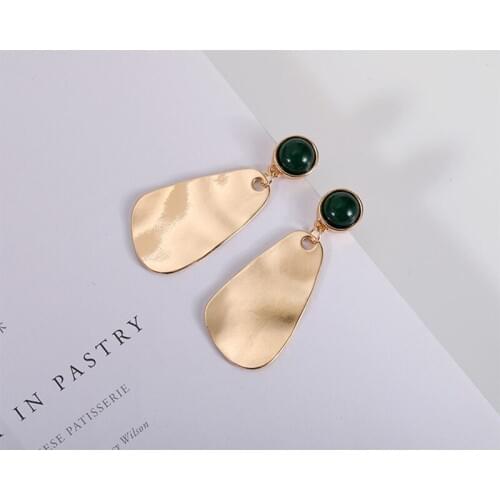 Personality Fashion Woman Earrings Retro Green Cat Eyes Petite Metal Earrings for Girls Birthday Gift Earrings Accessories 2018